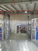 長沙縣東十路某工程機(jī)械公司鋼平臺與導(dǎo)軌式升降機(jī)完美結(jié)合使用 長沙縣東十路某工程機(jī)械公司鋼平臺與導(dǎo)軌式升降機(jī)完美結(jié)合使用